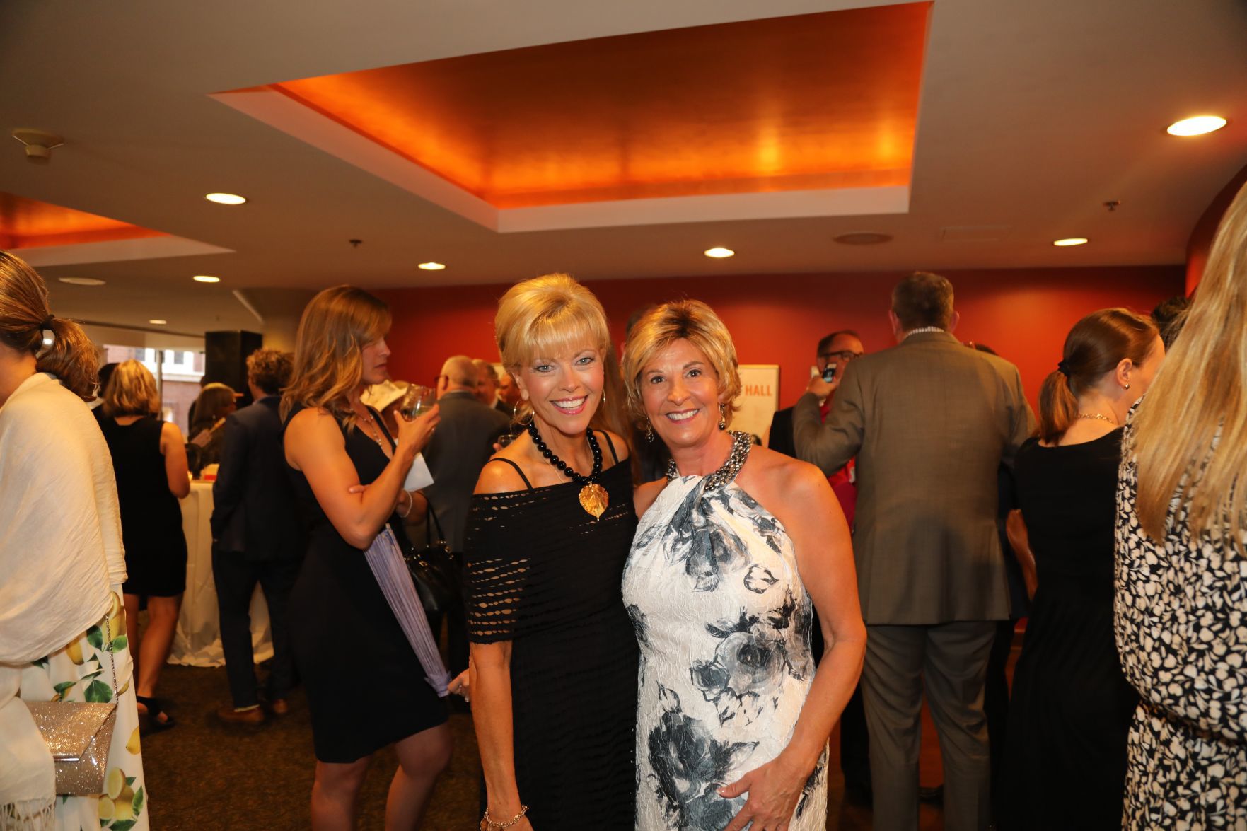 Debbie Bentele, Cheri Fromm